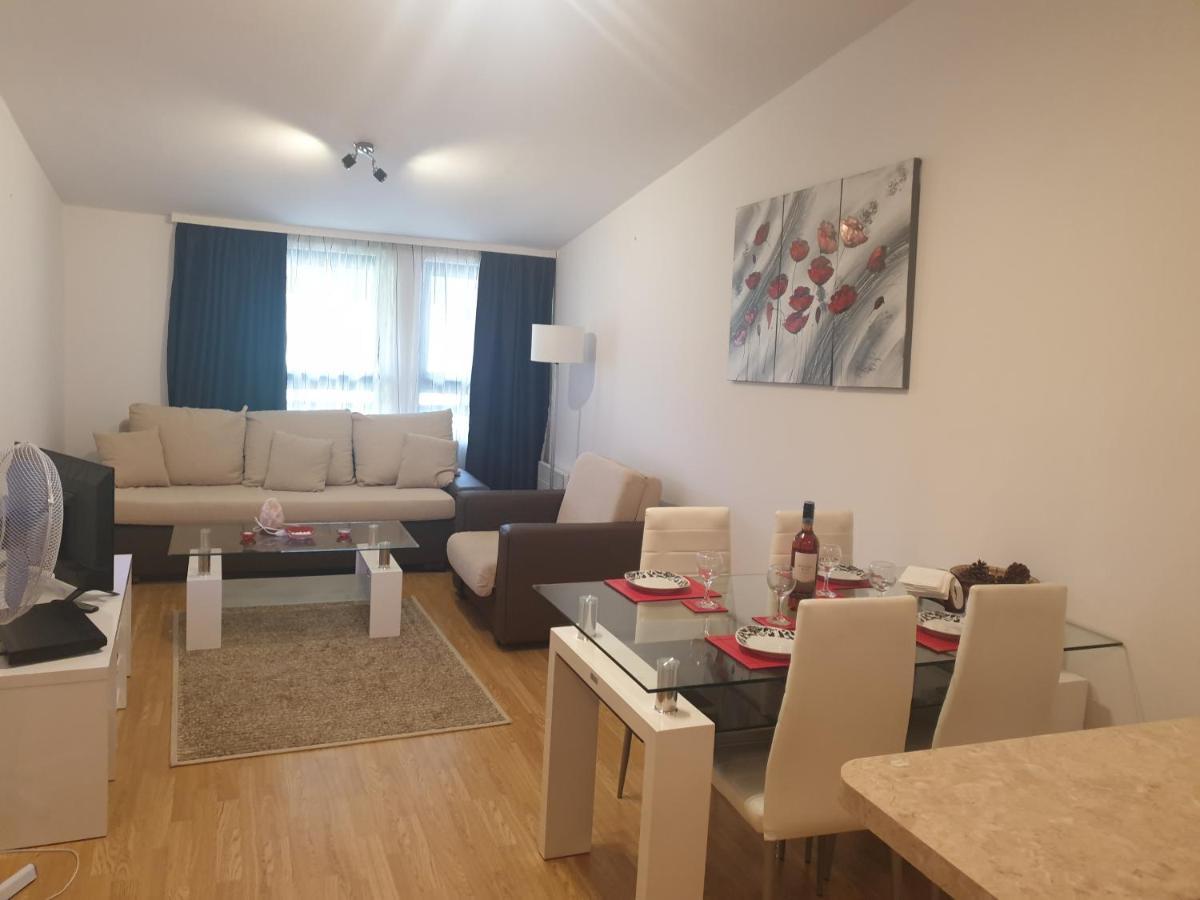 Aspen Luxury Apartamnet Ράζλογκ Εξωτερικό φωτογραφία